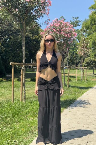 Büzgü Detay Asimetrik Etek Siyah