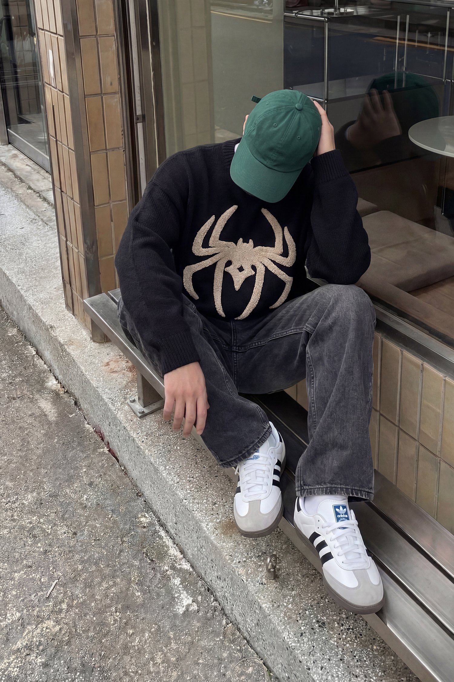 Örümcek Süzene Nakış Overisize Triko Kazak - Siyah