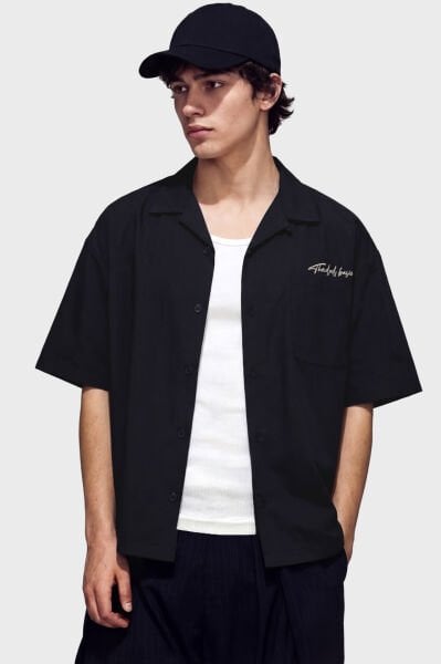 Nakış Detaylı Boxy Fit Kısa Kol Gömlek - Siyah