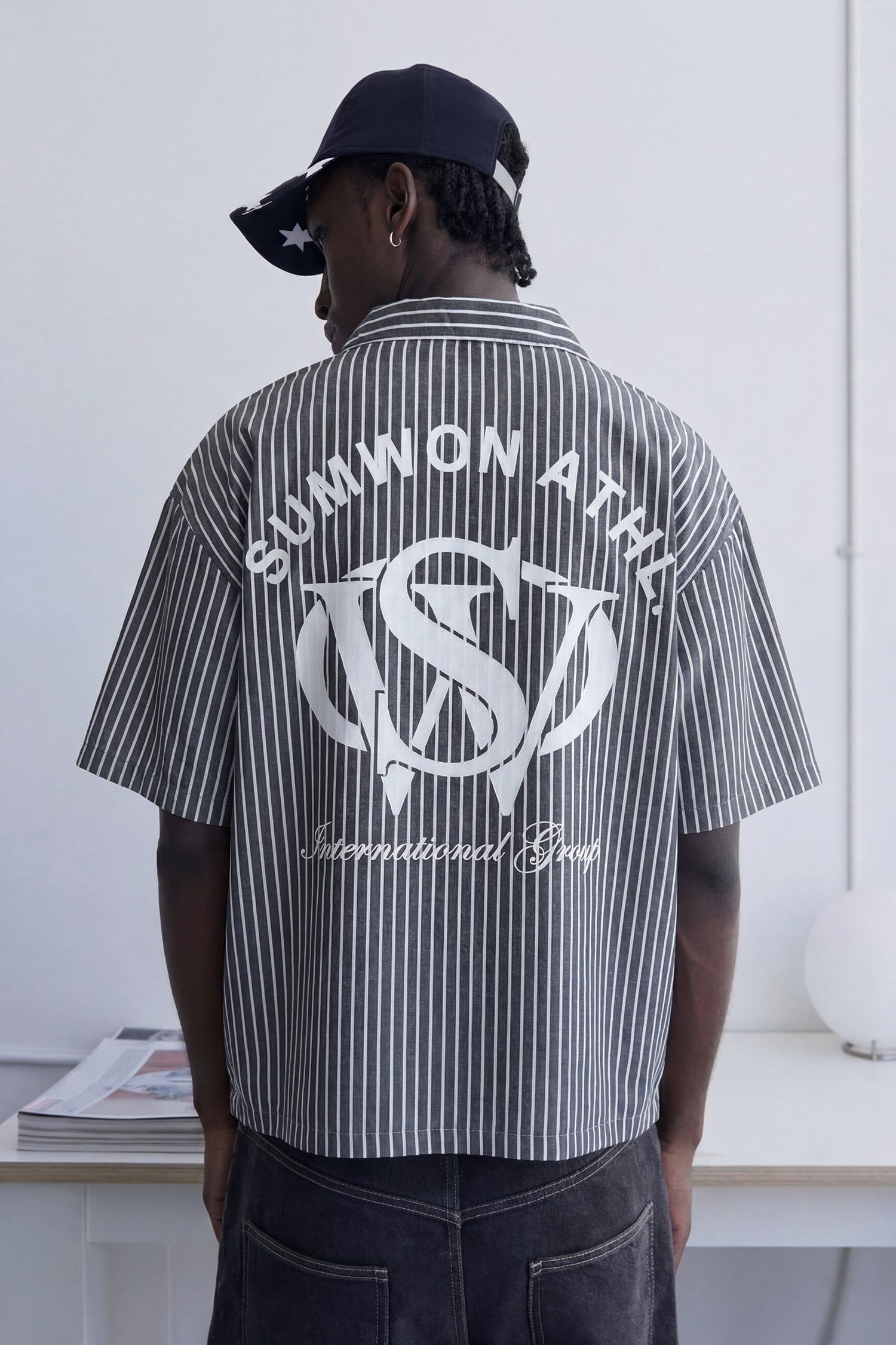 Baskı Detaylı Çizgili Kısa Kol Gömlek - Siyah